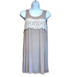Umgee Tan With Cream Crochet Accent Sleeveless Dress Size Medium A-Line Boho